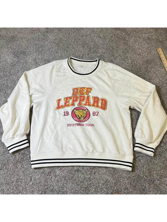 Pilcro Other - Pilcro Anthropologie Def Leppard Hysteria Tour Crewneck Sweatshirt size Medium